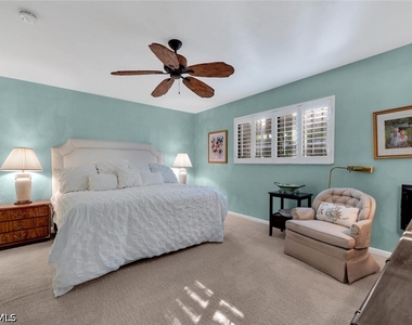 5950 Pelican Bay Boulevard - Photo Thumbnail 10