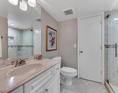 5950 Pelican Bay Boulevard - Photo Thumbnail 13
