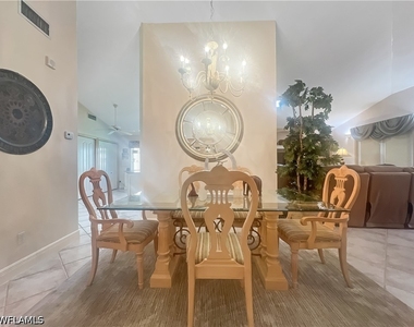 6046 Westbourgh Drive - Photo Thumbnail 4