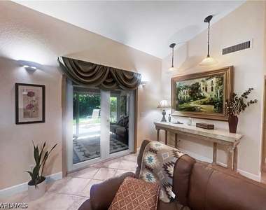 6046 Westbourgh Drive - Photo Thumbnail 11