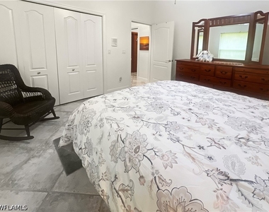 6046 Westbourgh Drive - Photo Thumbnail 24