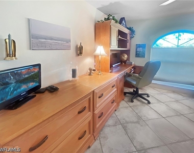 6046 Westbourgh Drive - Photo Thumbnail 35
