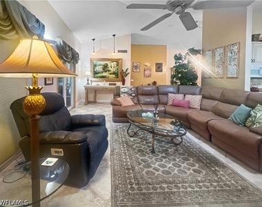 6046 Westbourgh Drive - Photo Thumbnail 12