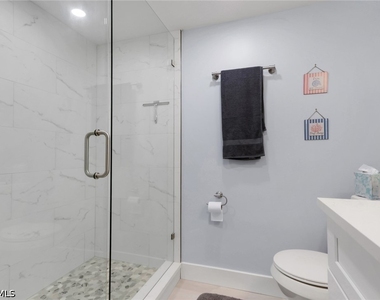 3400 Gulf Shore Boulevard N - Photo Thumbnail 22