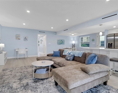 3400 Gulf Shore Boulevard N - Photo Thumbnail 12