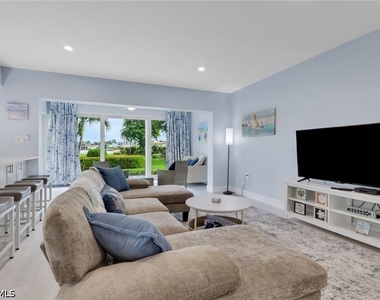 3400 Gulf Shore Boulevard N - Photo Thumbnail 10