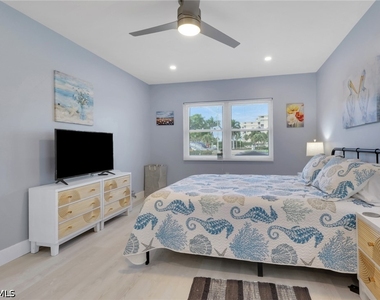 3400 Gulf Shore Boulevard N - Photo Thumbnail 15