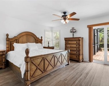 4515 Lakewood Boulevard - Photo Thumbnail 20