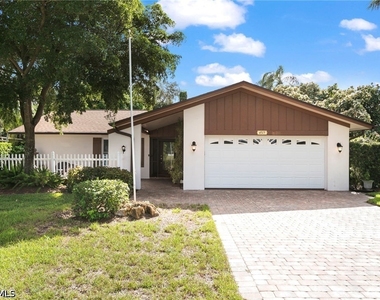 4515 Lakewood Boulevard - Photo Thumbnail 29