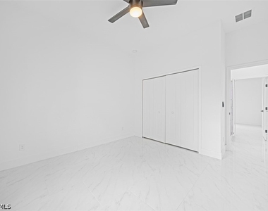 17 W 7th Street - Photo Thumbnail 15