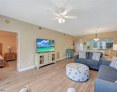 3245 Cypress Glen Way - Photo Thumbnail 8