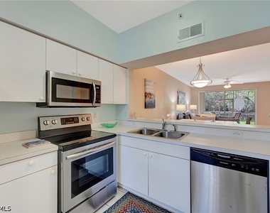 3245 Cypress Glen Way - Photo Thumbnail 12