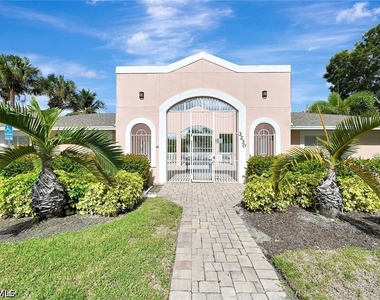 3245 Cypress Glen Way - Photo Thumbnail 27