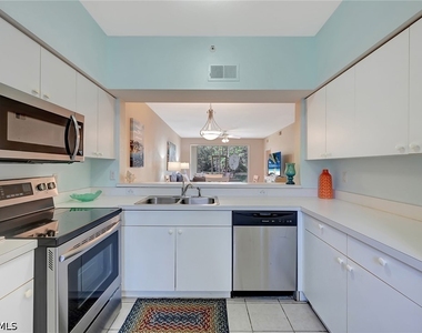 3245 Cypress Glen Way - Photo Thumbnail 13