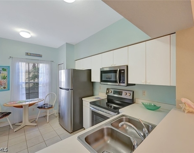 3245 Cypress Glen Way - Photo Thumbnail 11