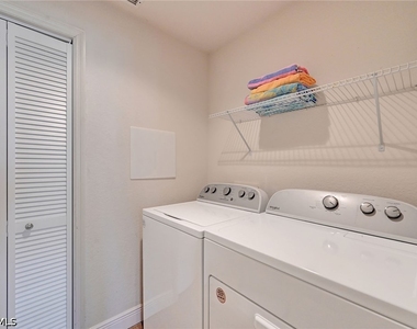 3245 Cypress Glen Way - Photo Thumbnail 25