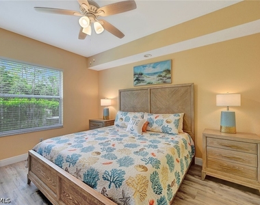 3245 Cypress Glen Way - Photo Thumbnail 15