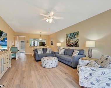 3245 Cypress Glen Way - Photo Thumbnail 7