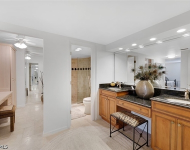3115 Gulf Shore Boulevard N - Photo Thumbnail 7