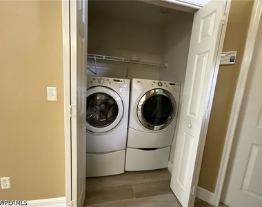 184 Lady Palm Drive - Photo Thumbnail 15