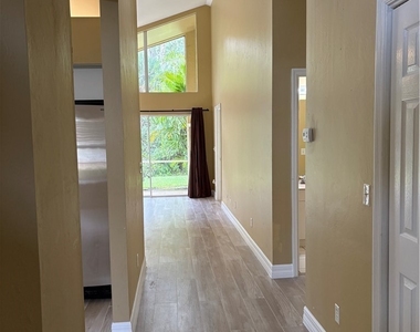 184 Lady Palm Drive - Photo Thumbnail 3