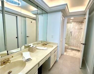 10951 Gulf Shore Drive - Photo Thumbnail 13