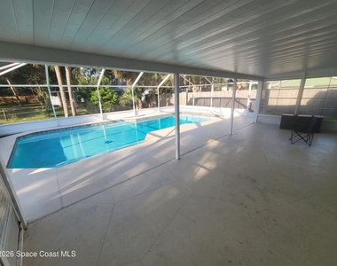 782 Simon Street Se - Photo Thumbnail 46