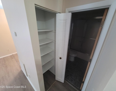 782 Simon Street Se - Photo Thumbnail 32