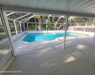 782 Simon Street Se - Photo Thumbnail 53