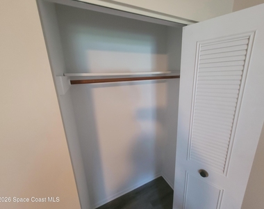 782 Simon Street Se - Photo Thumbnail 36