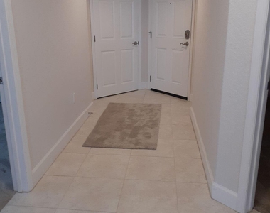 806 Mystic Drive - Photo Thumbnail 35
