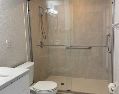 806 Mystic Drive - Photo Thumbnail 31