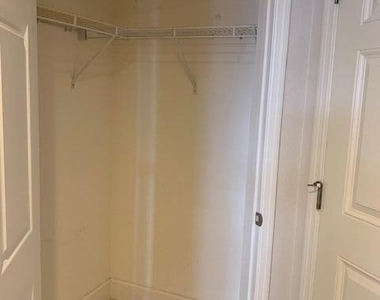 806 Mystic Drive - Photo Thumbnail 36