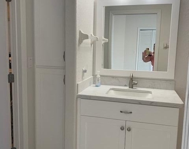 806 Mystic Drive - Photo Thumbnail 30