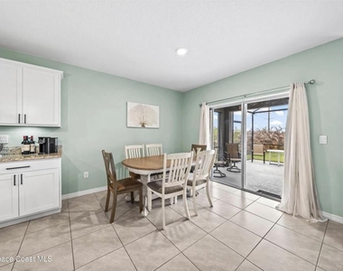 1401 Mcfarland Drive - Photo Thumbnail 8