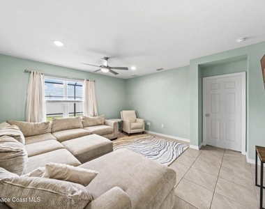 1401 Mcfarland Drive - Photo Thumbnail 3
