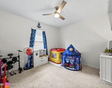 1401 Mcfarland Drive - Photo Thumbnail 17