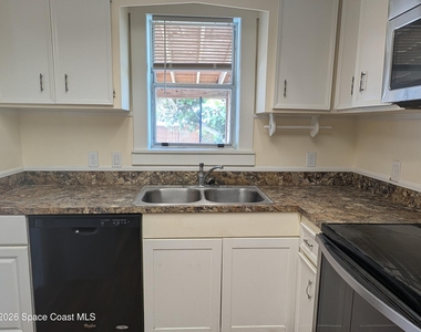 1530 S Atlantic Avenue - Photo Thumbnail 5