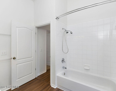 443 Cobblewood Drive - Photo Thumbnail 21