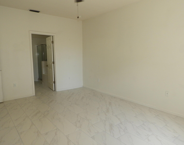 3298 Slama Avenue Se - Photo Thumbnail 8