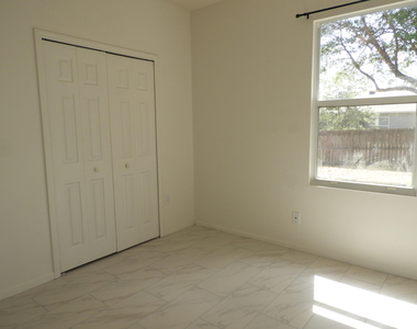 3298 Slama Avenue Se - Photo Thumbnail 14