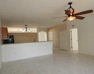 3298 Slama Avenue Se - Photo Thumbnail 4