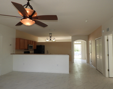 3298 Slama Avenue Se - Photo Thumbnail 6