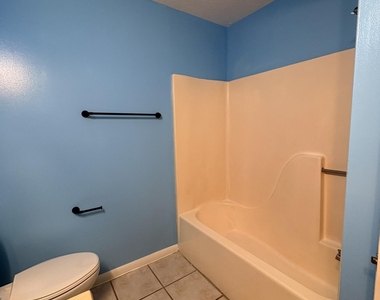 2130 Forest Knoll Drive Ne - Photo Thumbnail 12