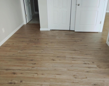 2469 S. Washington - Photo Thumbnail 9