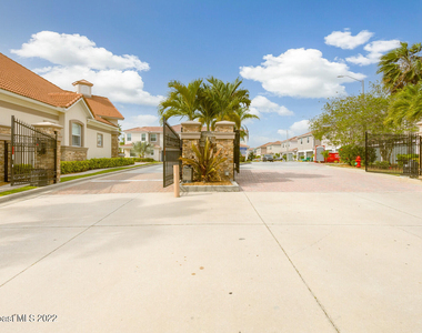 1470 Isabella Drive - Photo Thumbnail 22