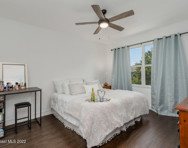 1470 Isabella Drive - Photo Thumbnail 13