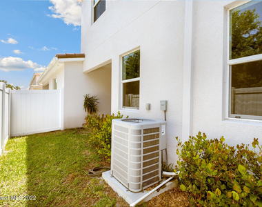1470 Isabella Drive - Photo Thumbnail 18