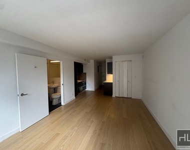 East 39th Street - Photo Thumbnail 1