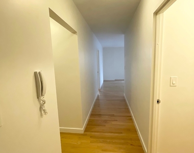 West 87th Street - Photo Thumbnail 14